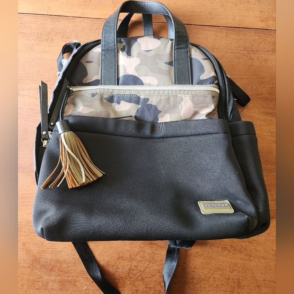 Skip Hop Diaper Bag Camo - Picture 3 of 6